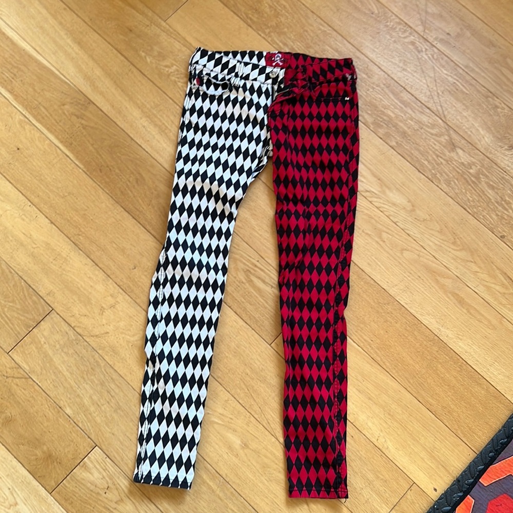 Royal Bones red/white diamond Split Pants size 3 juniors
